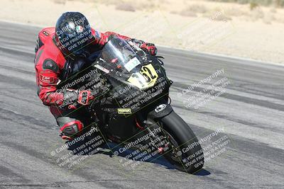 media/Dec-04-2025-Racers Edge (Thu) [[5ebc9f124d]]/3-B Group/3-Session 2 (Turn 7 Inside)/